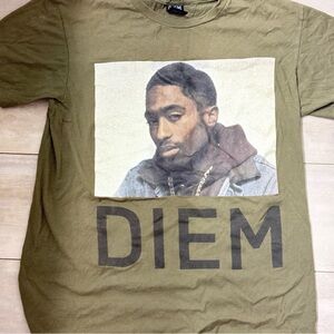 Mens vintage Y2K Tupac 2Pac Tribite portrait graphic tee #vintage#Y2K Carpe diem